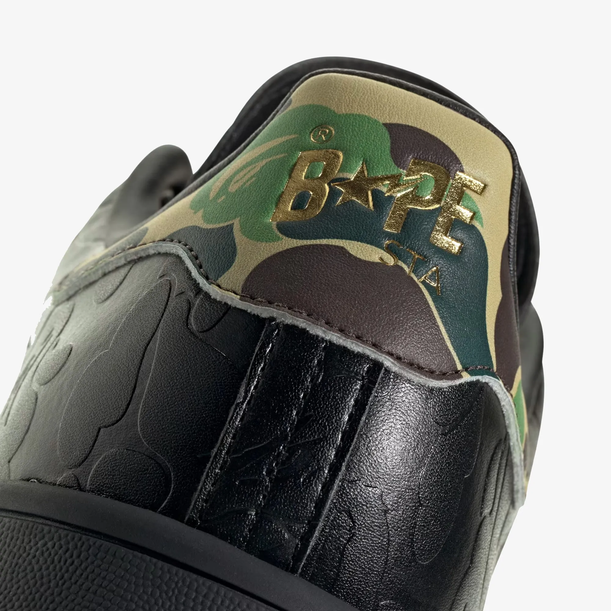 Adidas Originals | X BAPE STAN SMITH { CORE BLACK/GOLD METALLIC