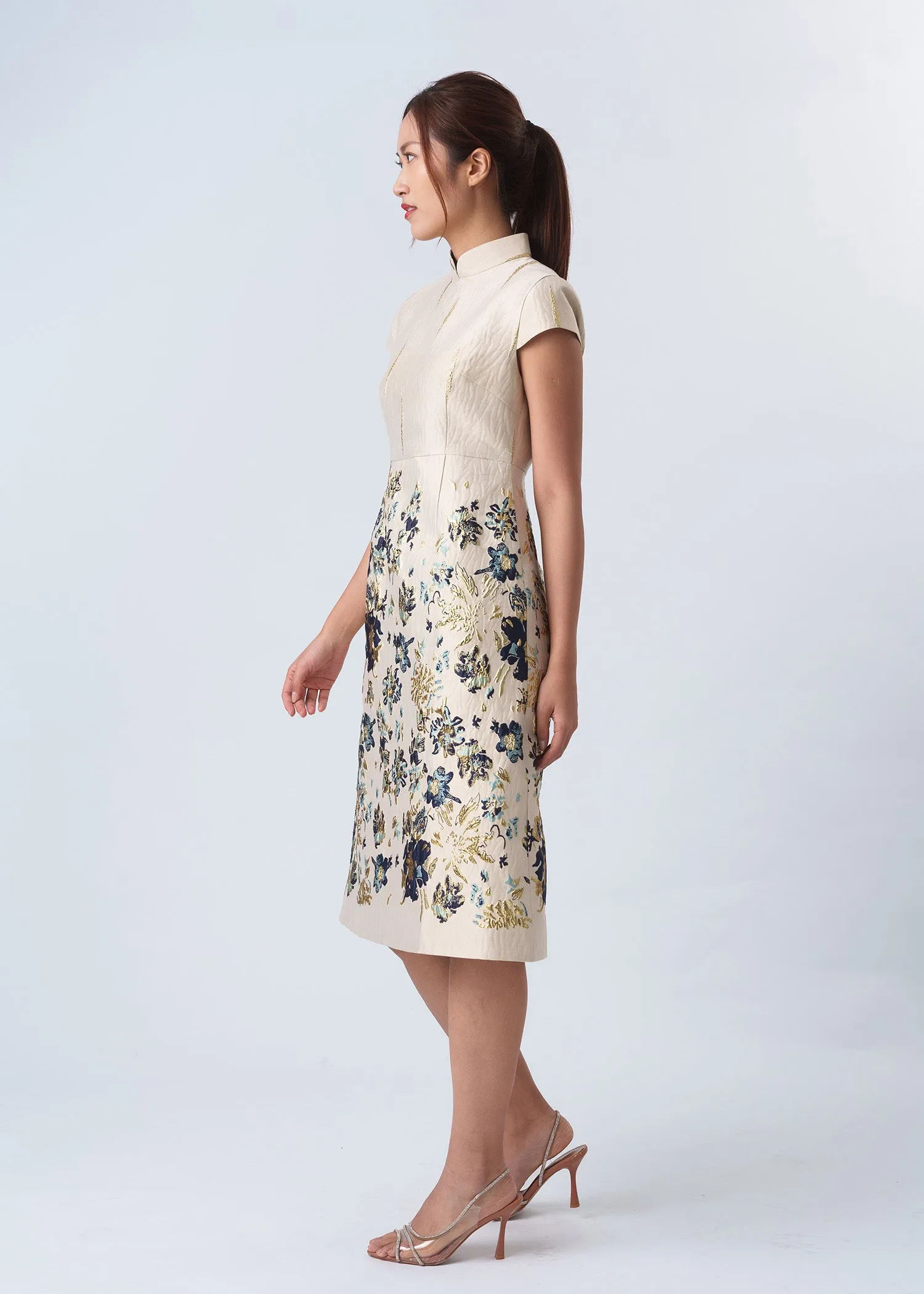 Common Mallows III Midi Qipao (Champagne/ Blue)