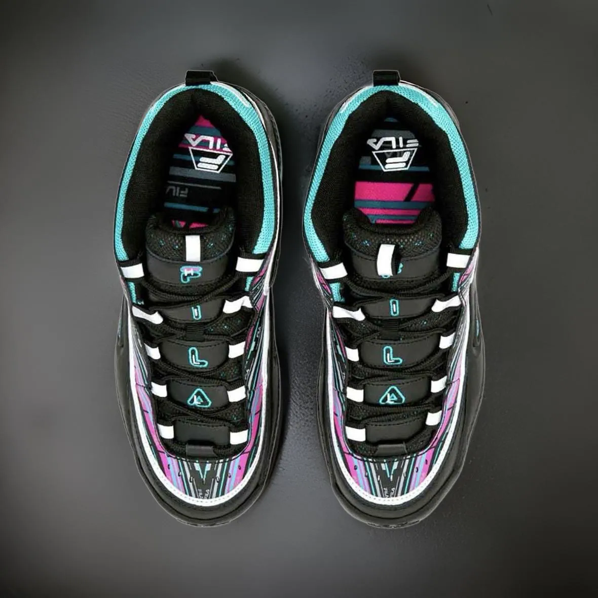 FILA ~Grant Hill 3~ pink glow/teal/black ~Size 12~ (Men’s)