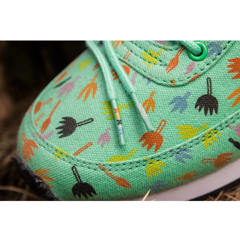 Moomin Flowers sneakers by Sneakersnstuff x Karhu size 4