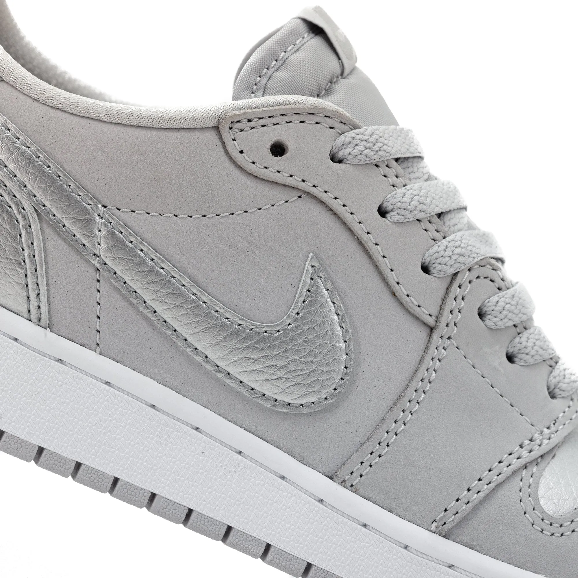 Nike Air Jordan 1 Low OG (GS) 'Metallic Silver' CZ0858-002