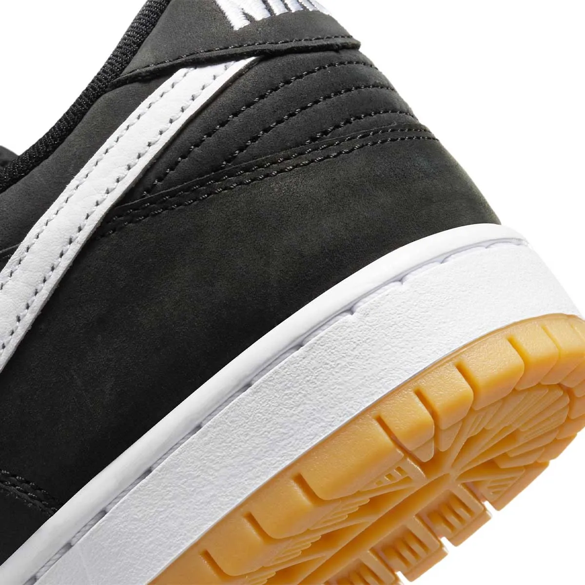 Nike SB - Dunk Low Pro Shoes Black/White/Gum