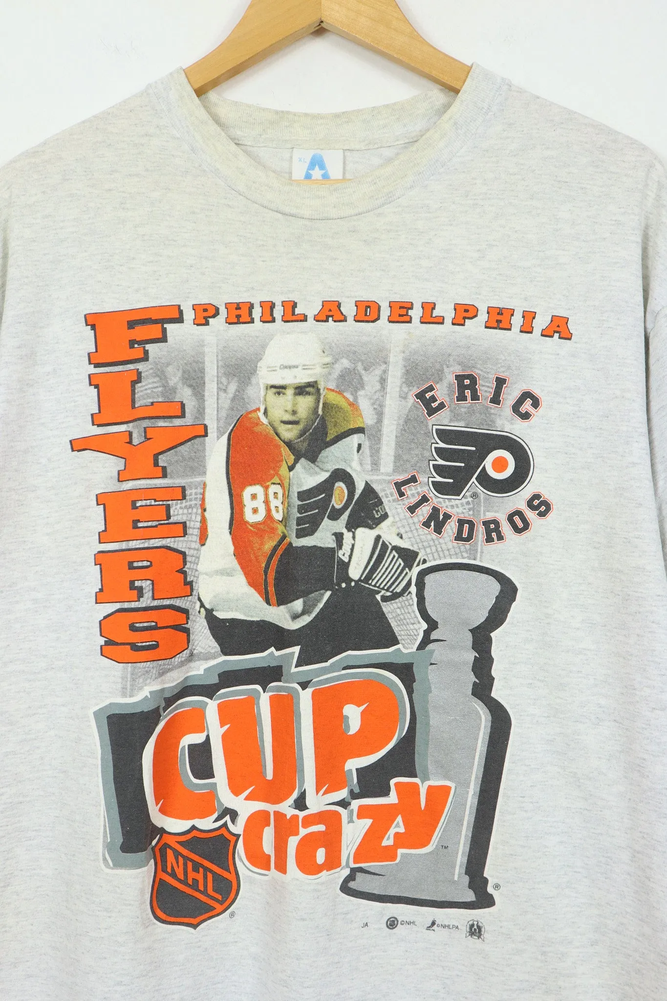 Vintage Philadelphia Flyers Eric Lindros Cup Crazy Tee