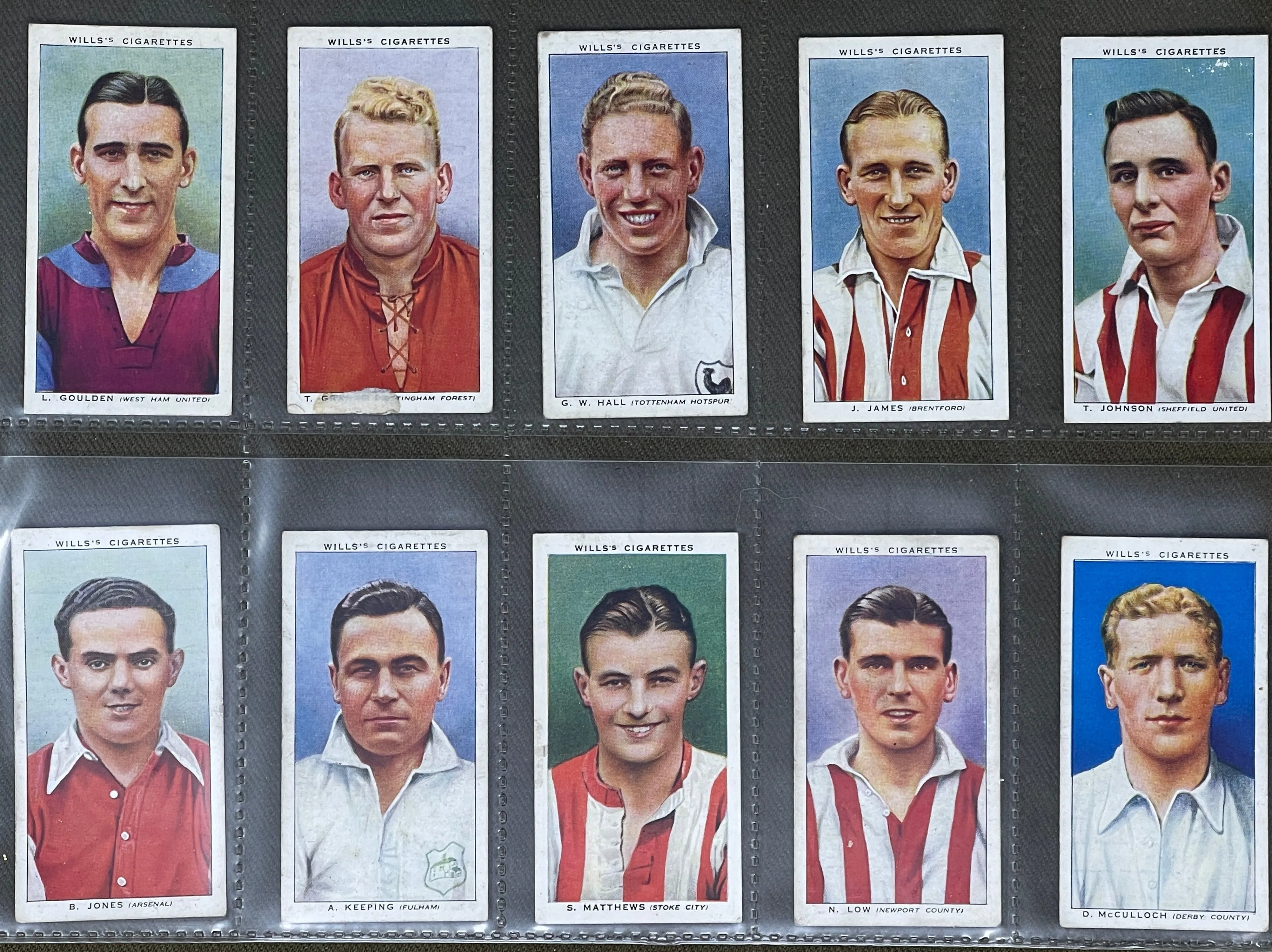 WD & HO Wills Association Footballers Cigarette Cards 1939