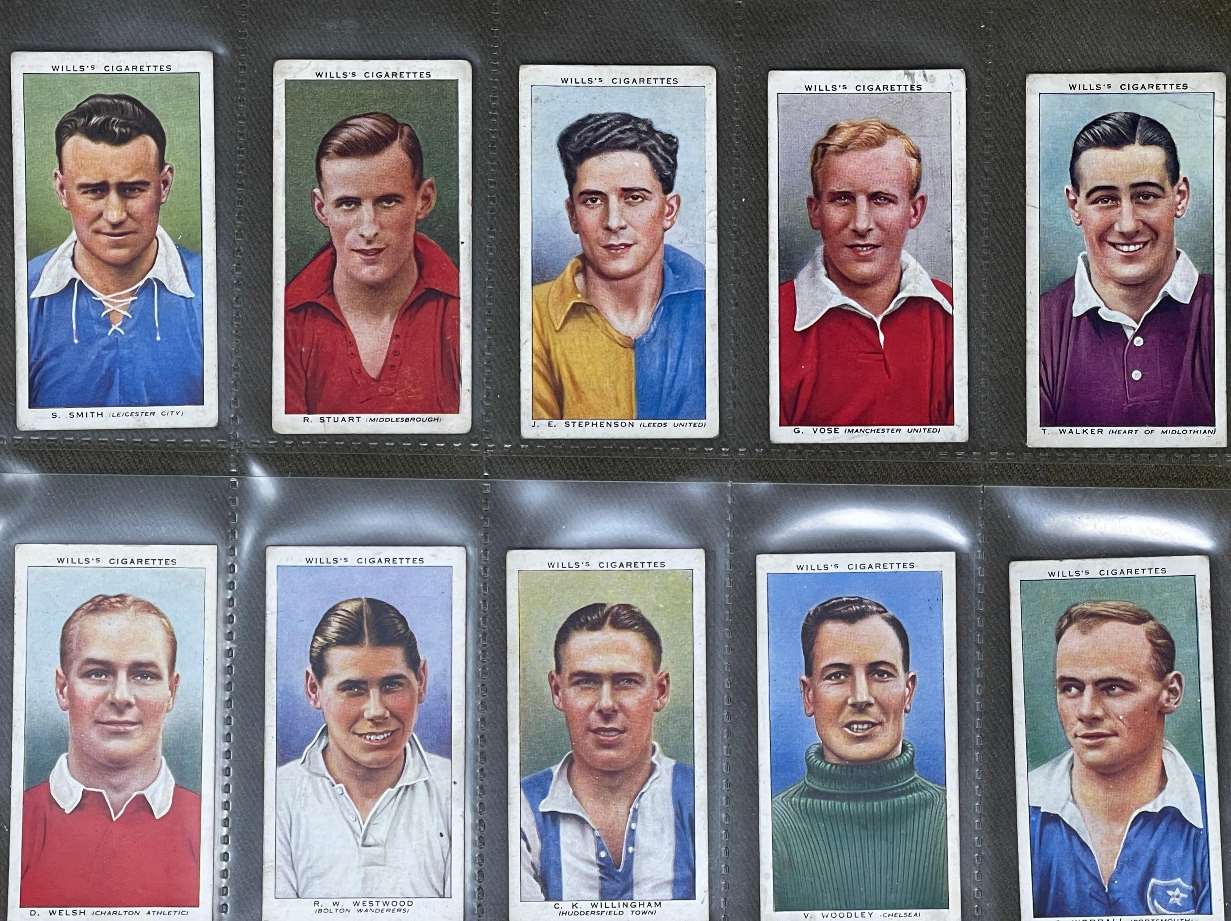 WD & HO Wills Association Footballers Cigarette Cards 1939